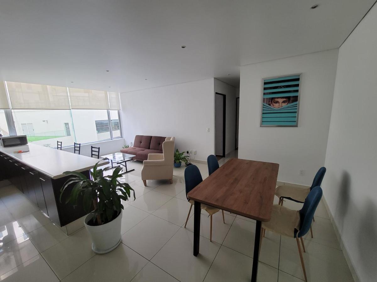 Apartamento De 2 Habitaciones Junto Al Wtc Kota Meksiko Bagian luar foto